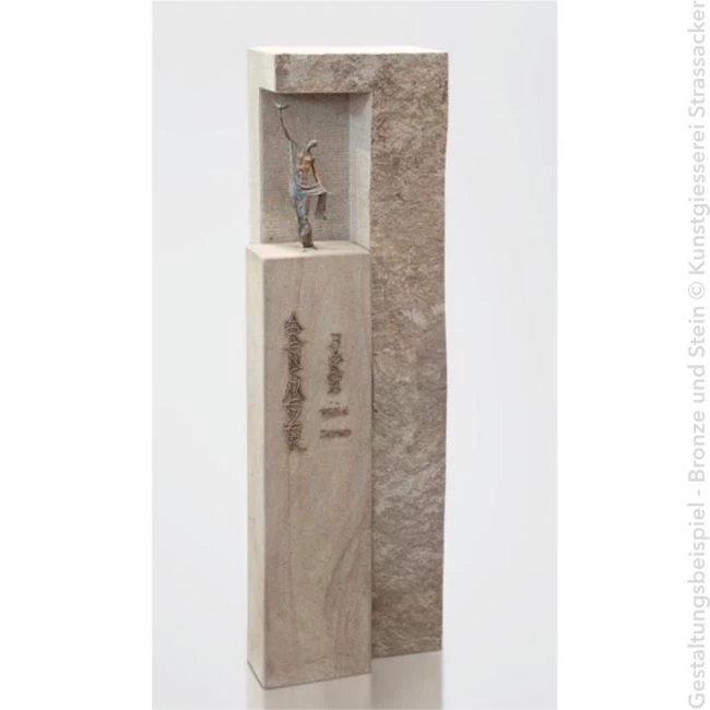 Bronzefigur »Skulptur mit Taube« Pawel Andryszewski