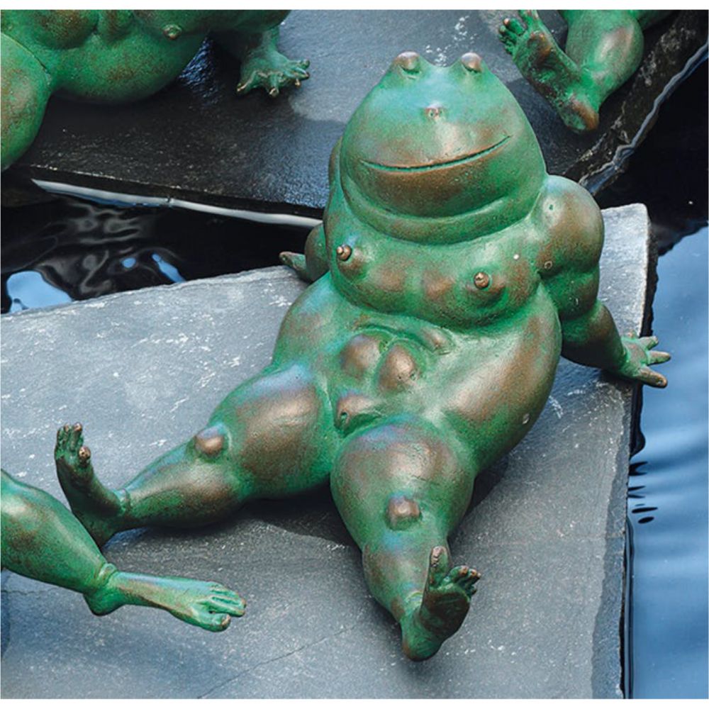 Bronzefigur für Teich »Frosch Fridas erster Frühling« Bronzefigur für Teich »Frosch Fridas erster Frühling«