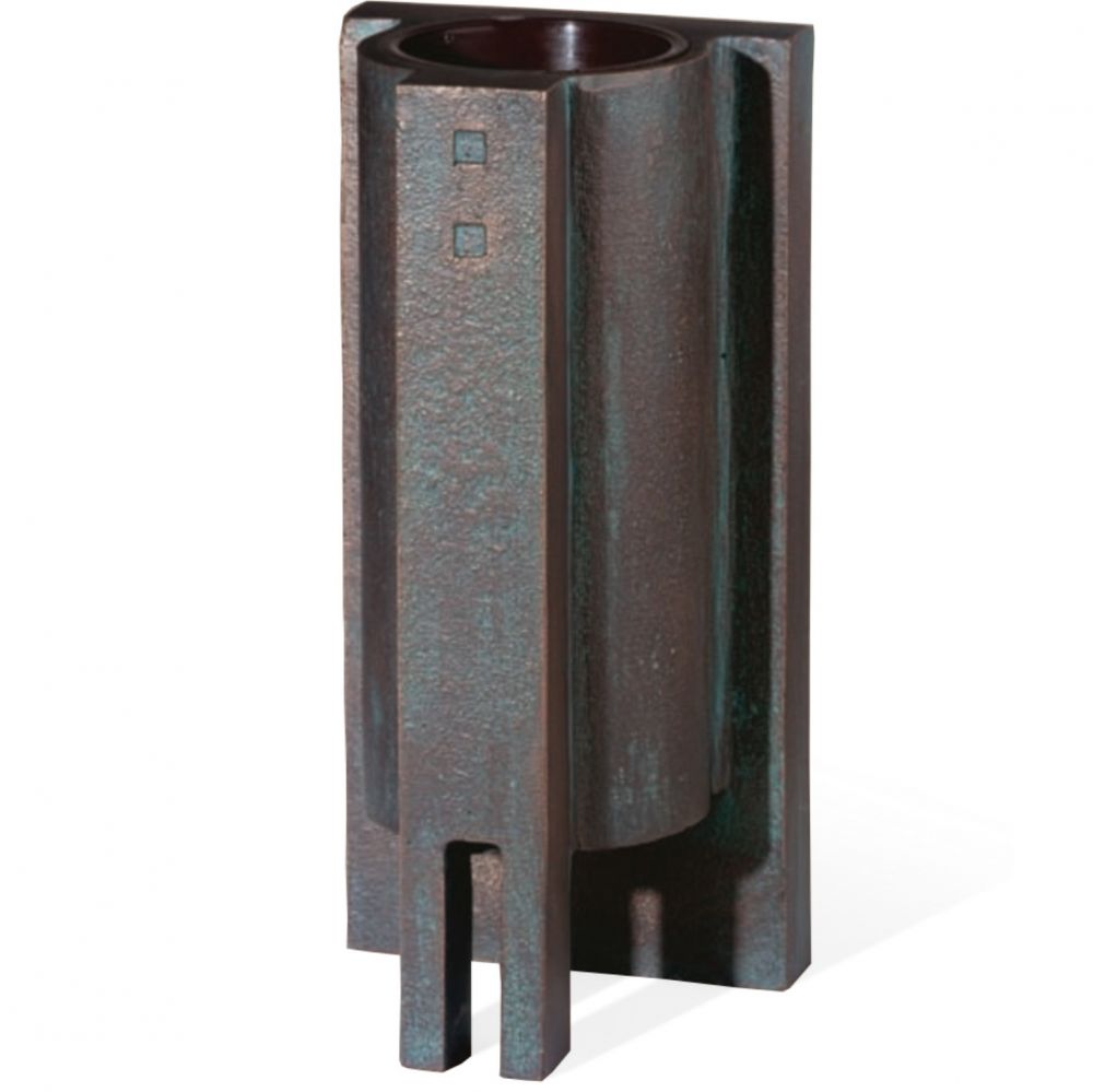 Besondere Grabvase »Perga« in Bronze, 33 x 15 x 14 cm Besondere Grabvase »Perga« in Bronze, 33 x 15 x 14 cm