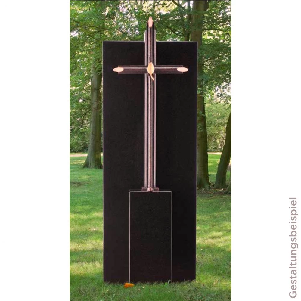 Skulptur »Freistehendes Kreuz mit vergoldetem Blatt«
