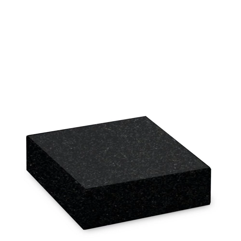 Steinsockel aus Indian Black-Granit, poliert, 20 x 20 x 6 cm