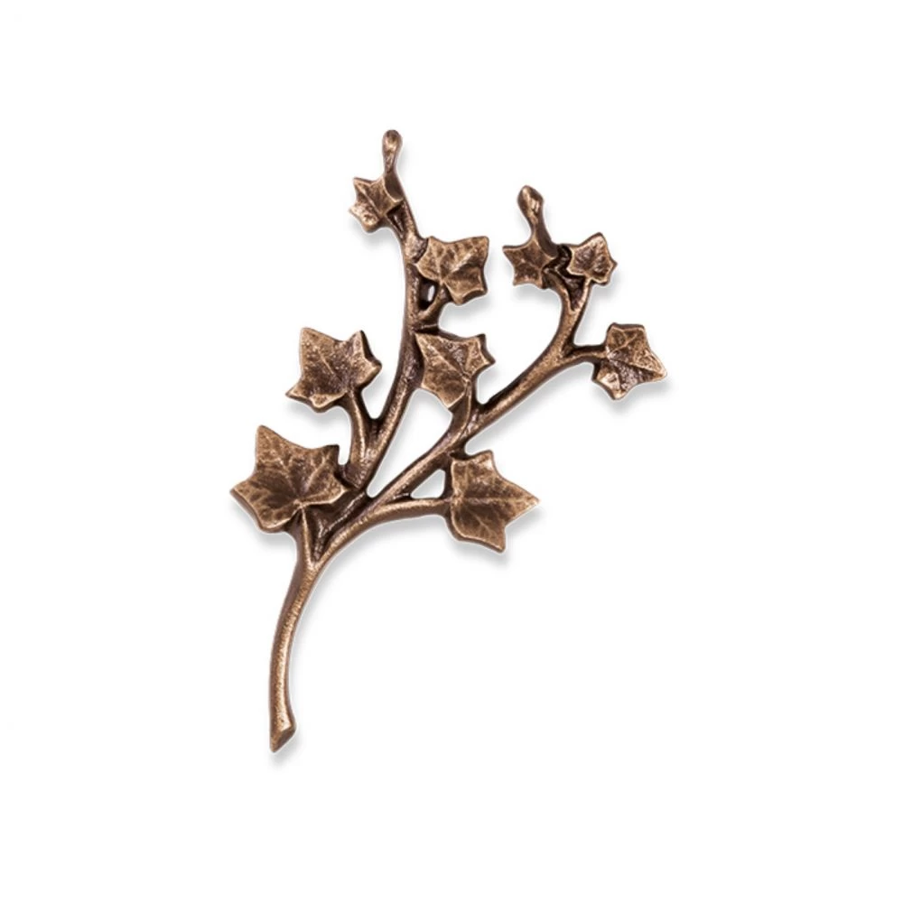Symbol »Efeu, klein«, Bronze, Kunstgiesserei Strassacker, 14 x 8 x 1 cm Symbol »Efeu, klein«, Bronze, Kunstgiesserei Strassacker, 14 x 8 x 1 cm