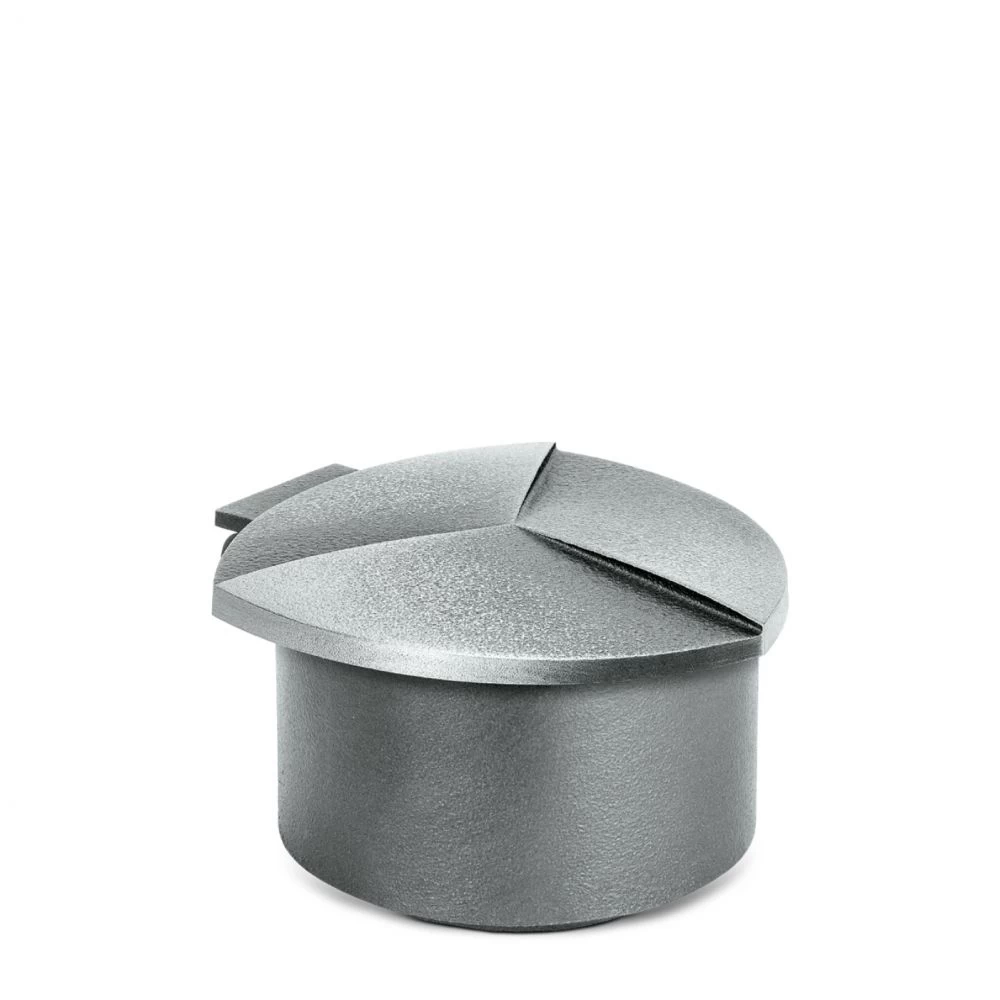 Weihwasserkessel »Triseg«, Bronze, 6 x 10 x 12 cm Weihwasserkessel »Triseg«, Bronze, 6 x 10 x 12 cm