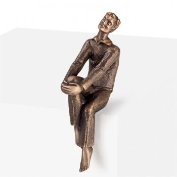 Bronzeskulptur »Sitzender, Kantenhocker«