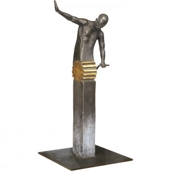 Bronzestatue »Figur mit Zahnrad« Annie Jungers