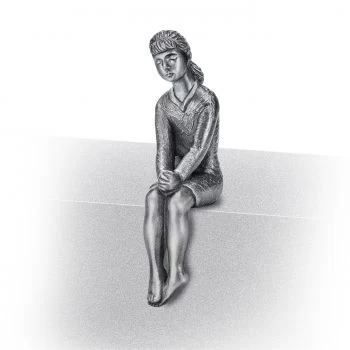 Figur »Mädchen, sitzend« Aluminium