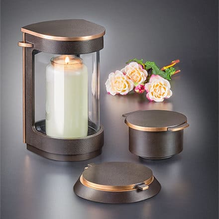 Strassacker Grableuchte Grabvase Weihwasserkessel Latera Bronze