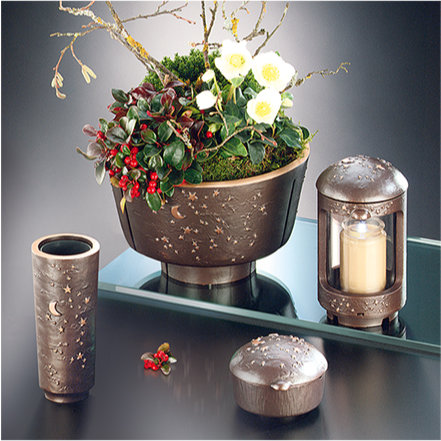 Strassacker Grabschmuck Nacht Bronze
